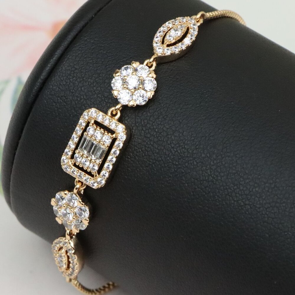 Elegant Rose Gold A-Bracelet with Sparkling Stones, Adjustable Size, XPAB0648